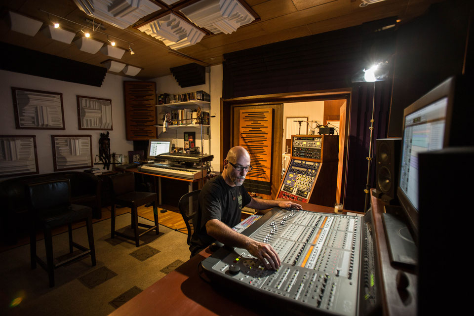 Devon Graves (Buddy Lackey) in his Studio